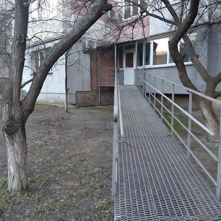 4-x Apartments Center Wi-Fi с 3-мя спальнями 95м2 Чернігів Екстер'єр фото