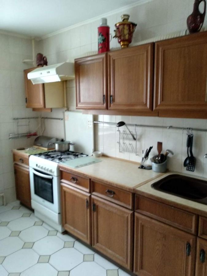 4-x Apartments Center Wi-Fi с 3-мя спальнями 95м2 Чернігів Екстер'єр фото